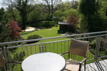 Blick in den Garten_350